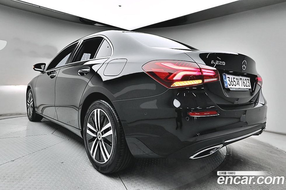 Mercedes-Benz A-Class 2021