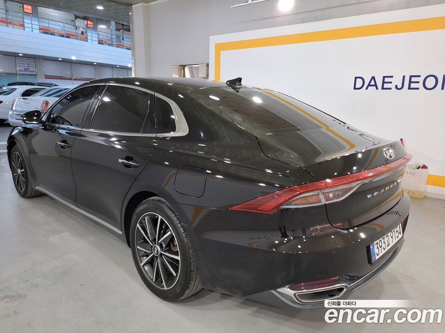Hyundai Grandeur 2022