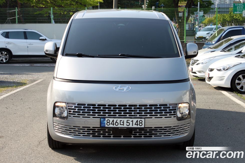 Hyundai Staria 2023
