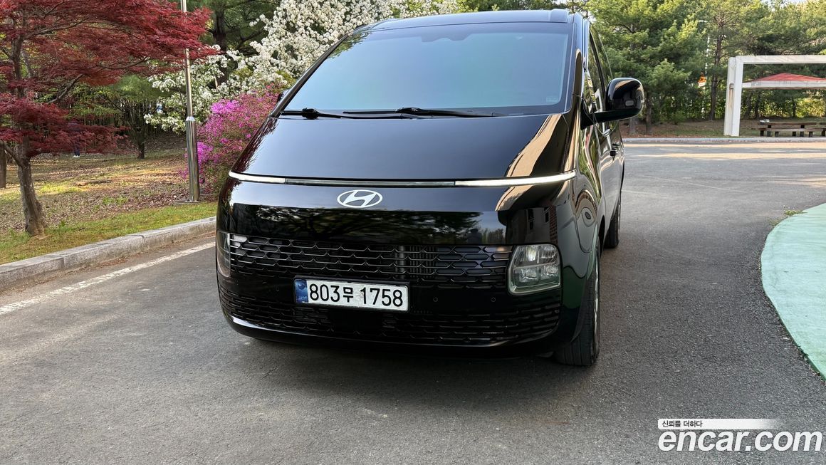 Hyundai Staria 2025
