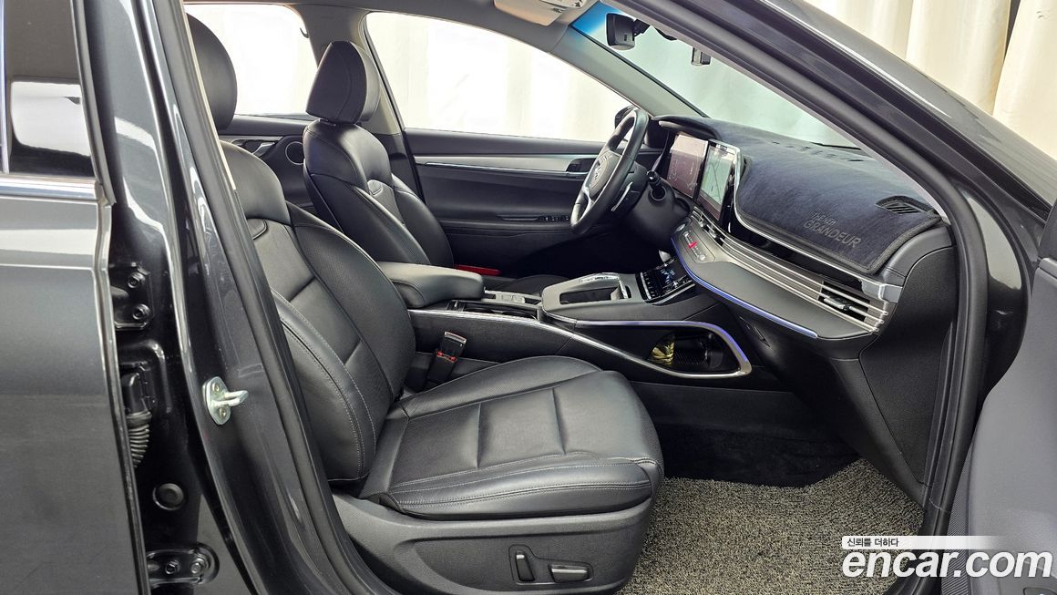 Hyundai Grandeur 2021