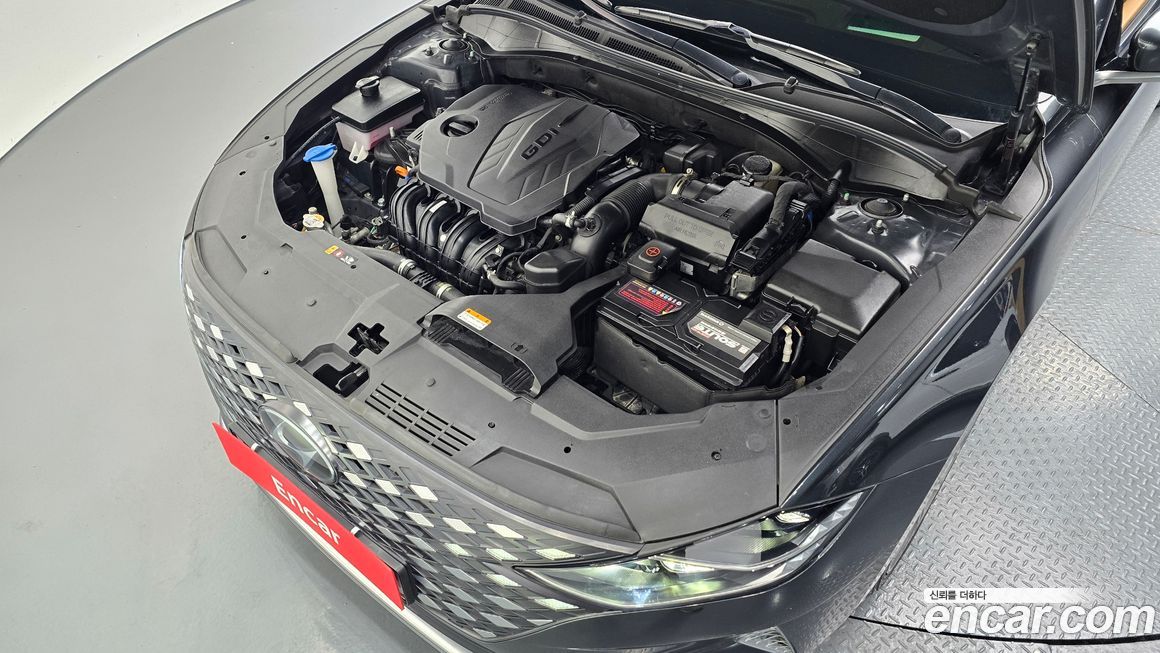 Hyundai Grandeur 2021