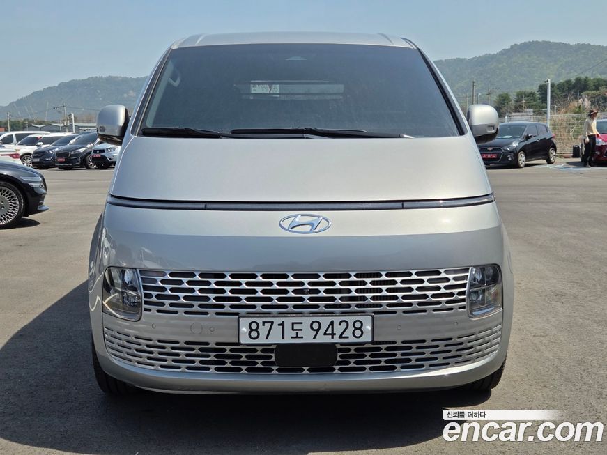 Hyundai Staria 2023