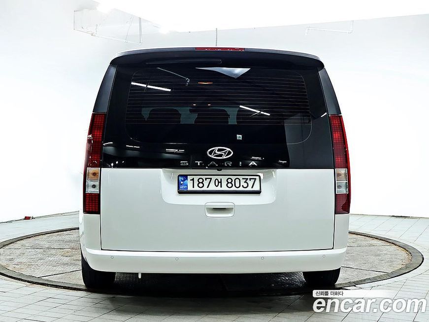 Hyundai Staria 2023