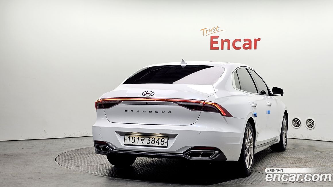 Hyundai Grandeur 2022