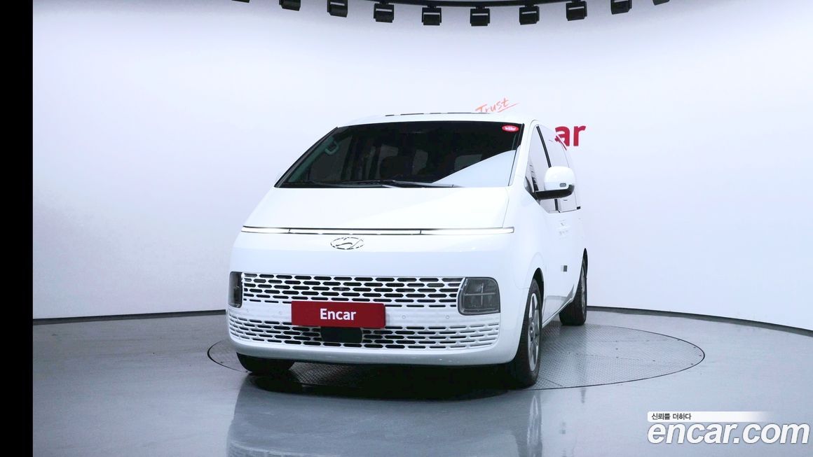 Hyundai Staria 2024