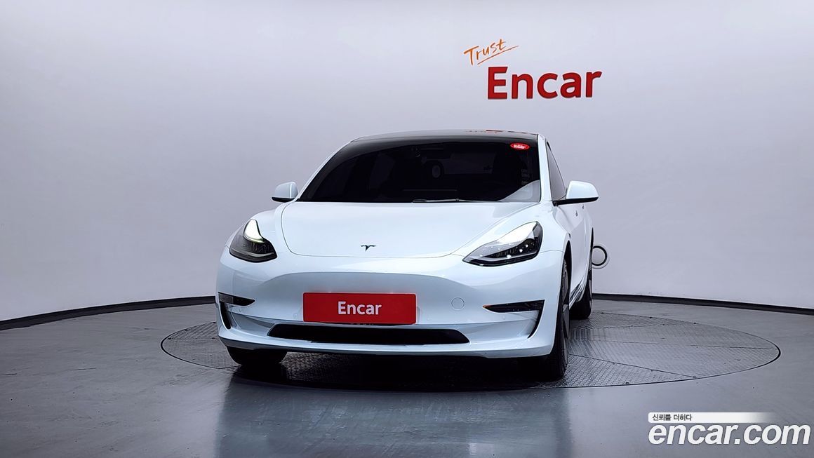 Tesla Model 3 2022