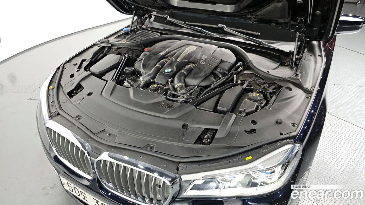 BMW 7-Series 2016