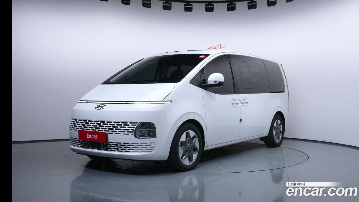 Hyundai Staria 2024