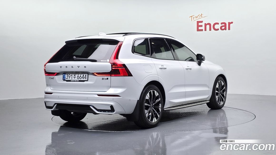 Volvo XC60 2026