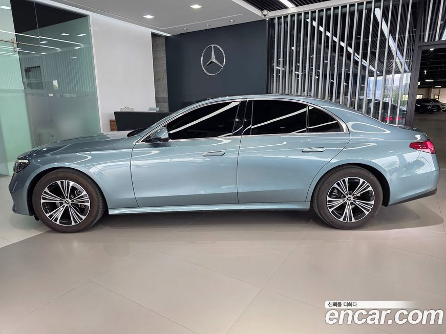 Mercedes-Benz E-Class 2025