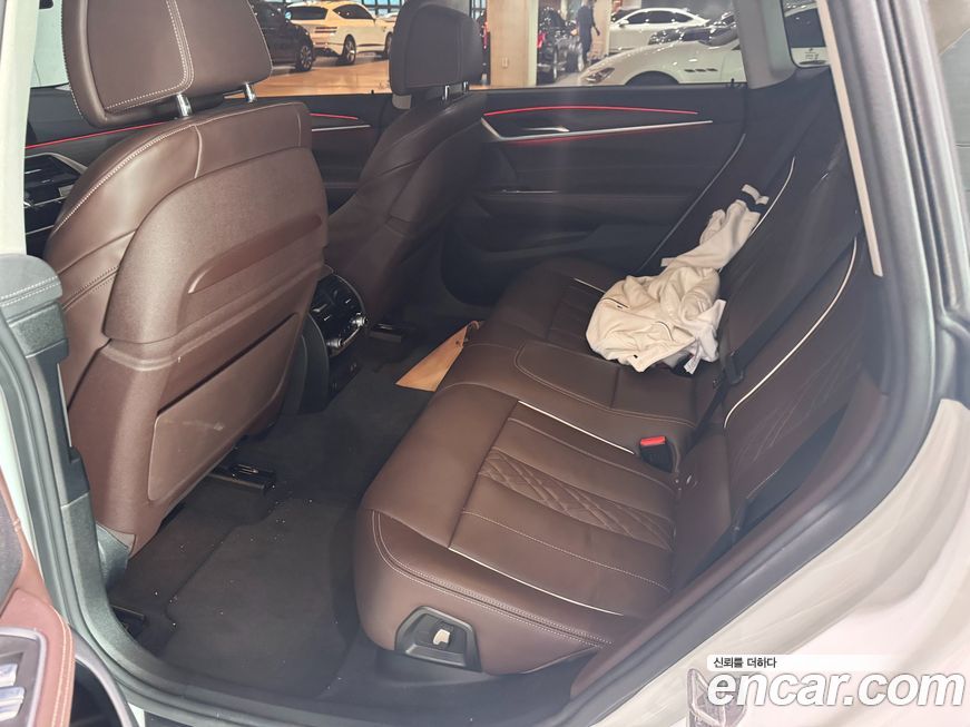 BMW Gran Turismo 2023