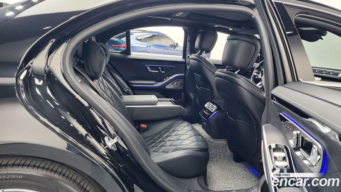 Mercedes-Benz S-Class 2022