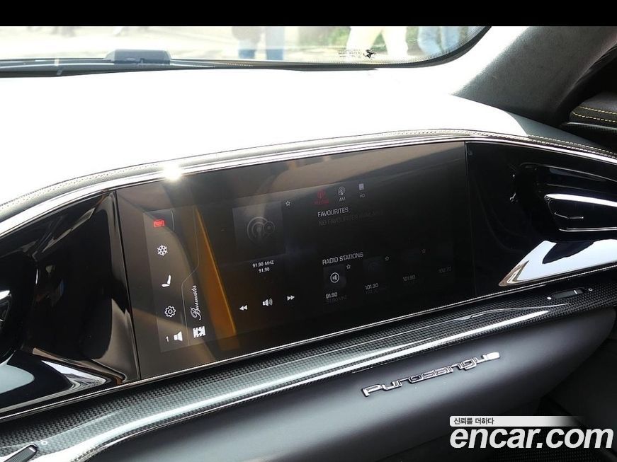 Ferrari Purosangue 2025