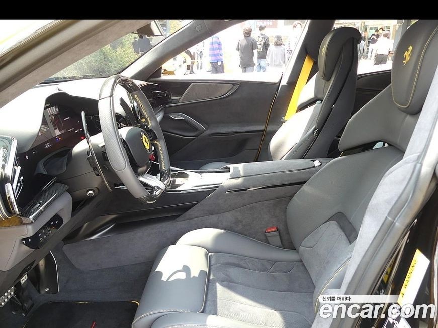 Ferrari Purosangue 2025