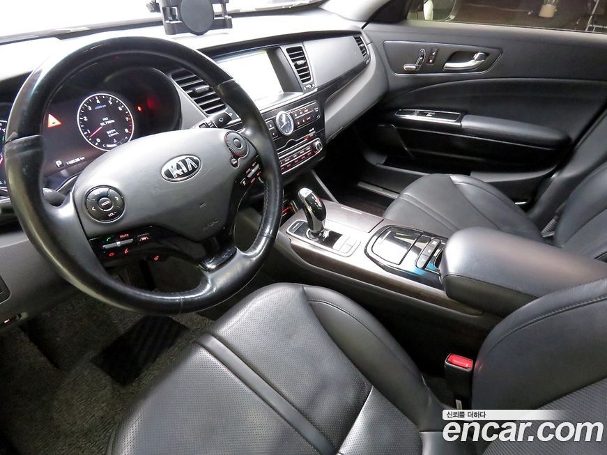 Kia K9 2013