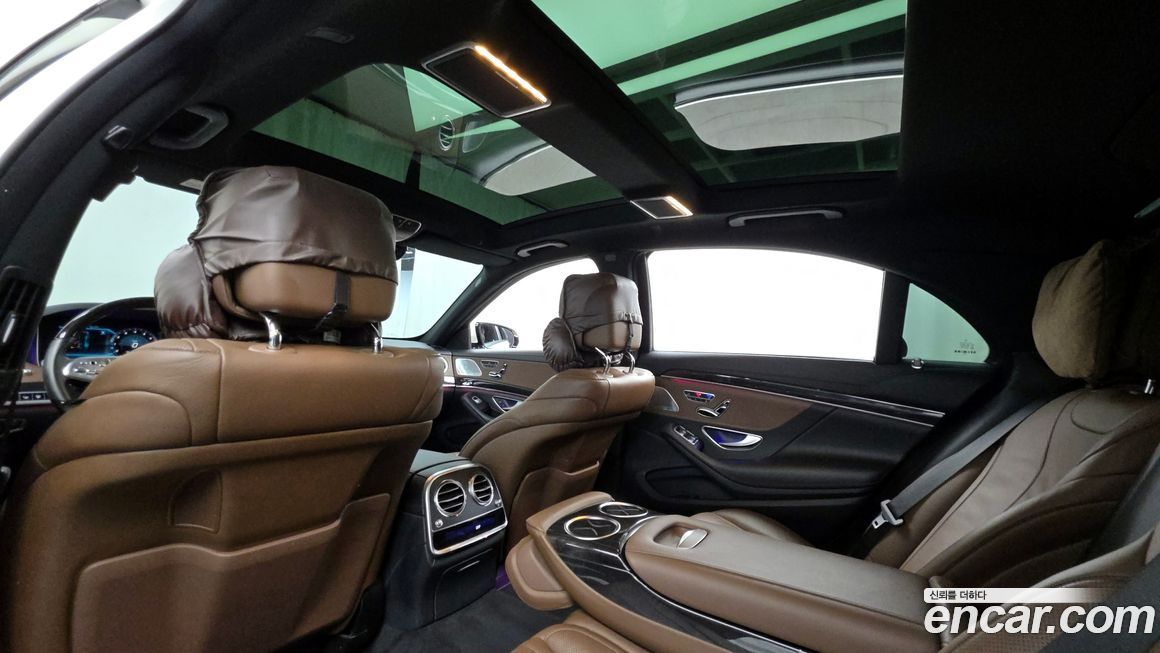 Mercedes-Benz S-Class 2020