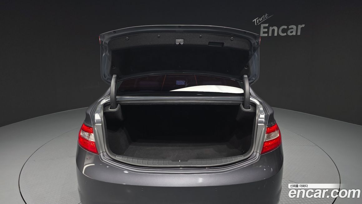 Hyundai Grandeur 2012