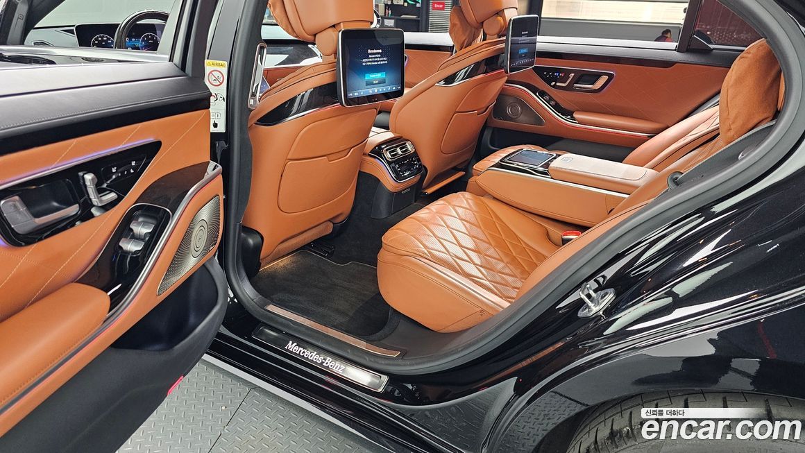 Mercedes-Benz S-Class 2021