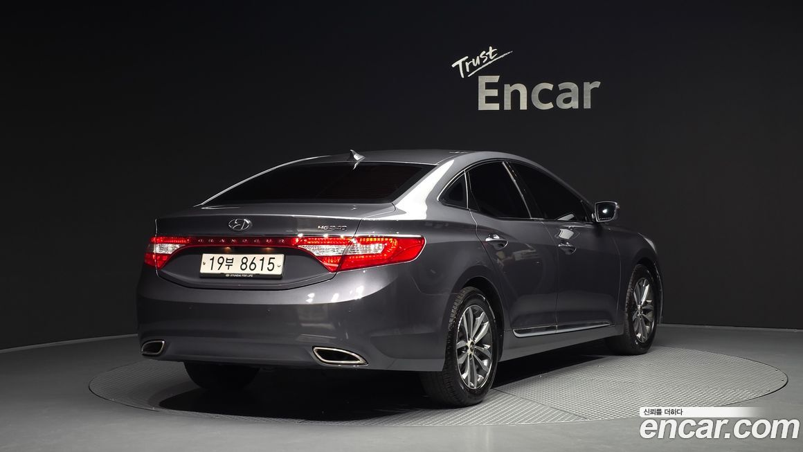 Hyundai Grandeur 2012