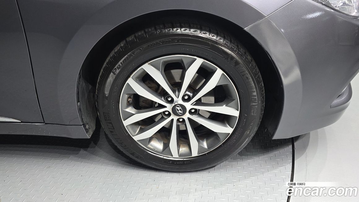 Hyundai Grandeur 2012