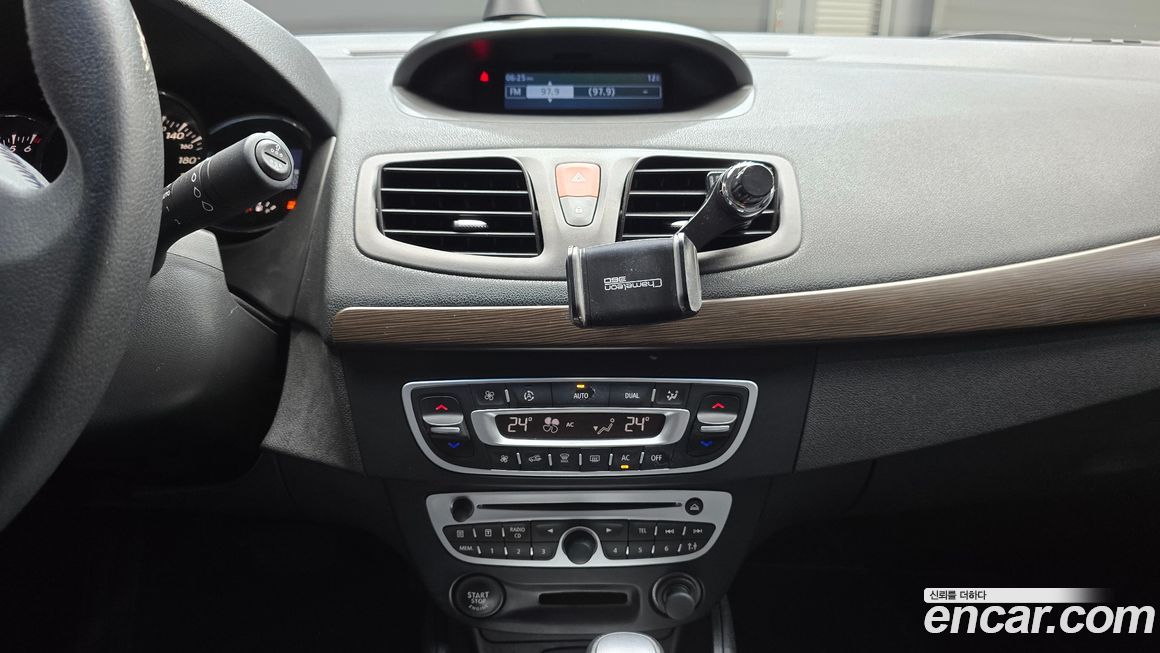 Renault-KoreaSamsung SM3 2010