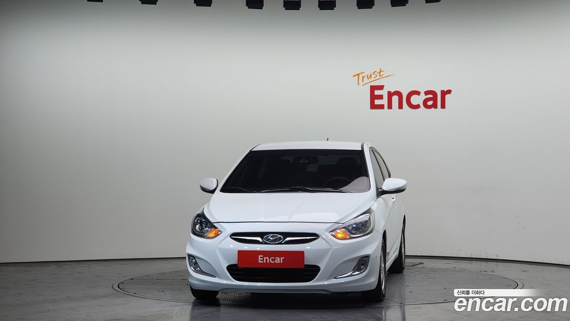 Hyundai Accent 2013