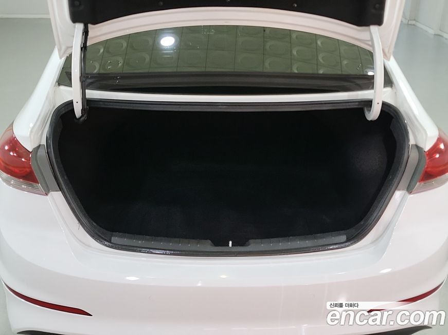 Hyundai AVANTE 2018