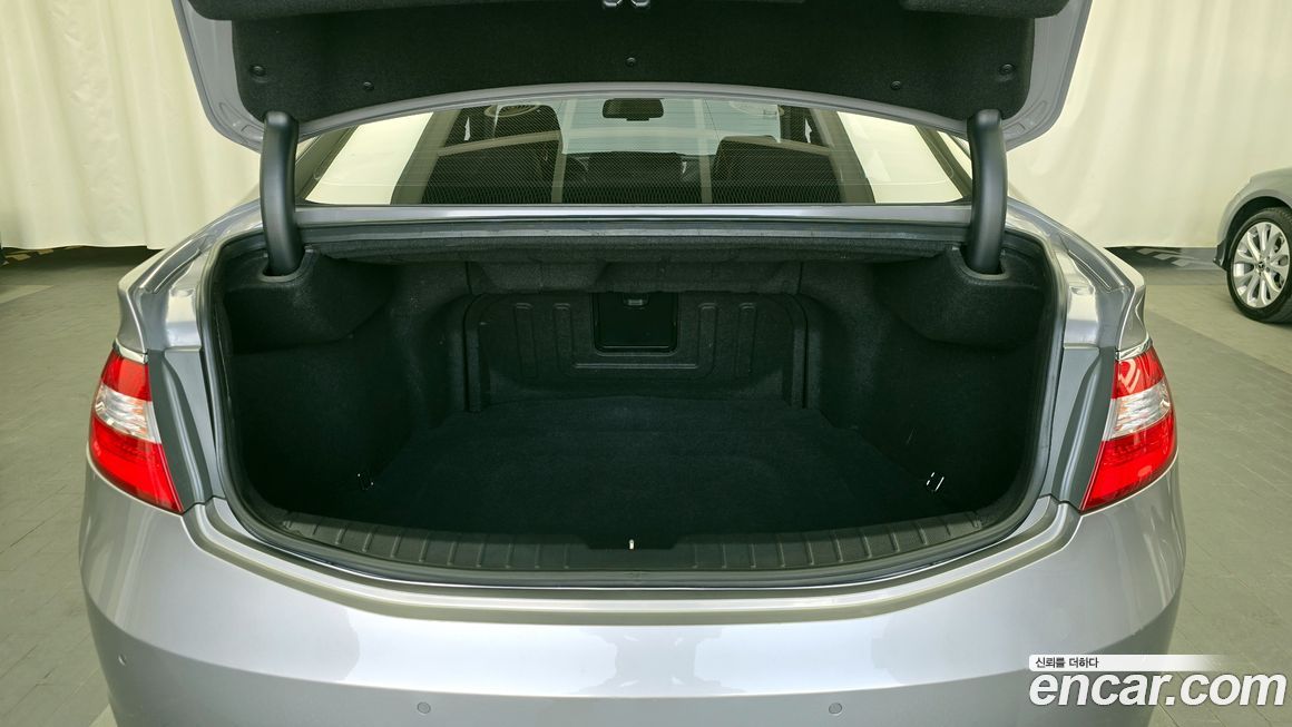 Hyundai Grandeur 2013