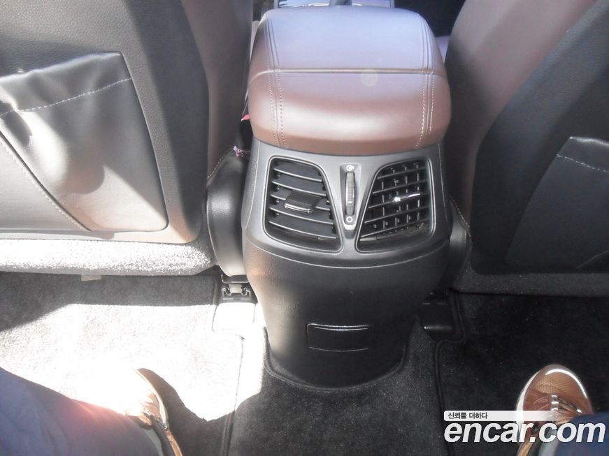 Hyundai Grandeur 2012