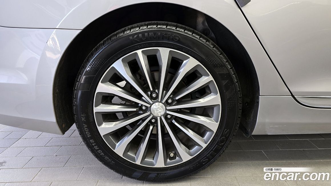 Hyundai Grandeur 2013