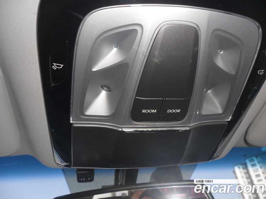 Hyundai Grandeur 2012