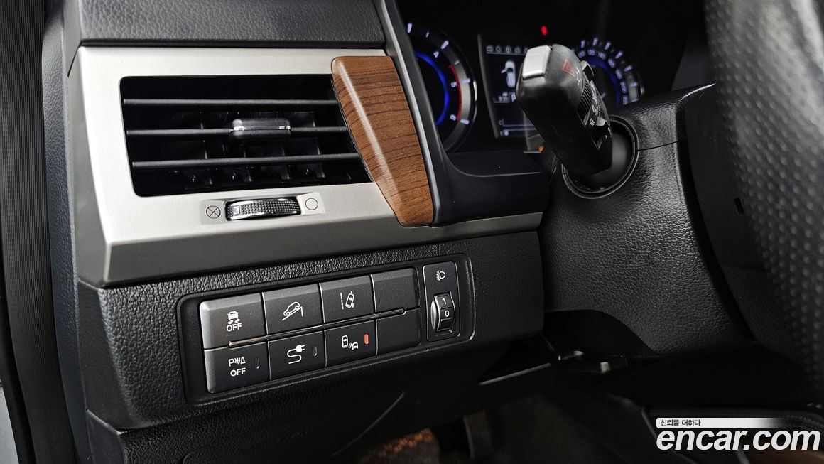 KG_Mobility_Ssangyong Rexton 2018