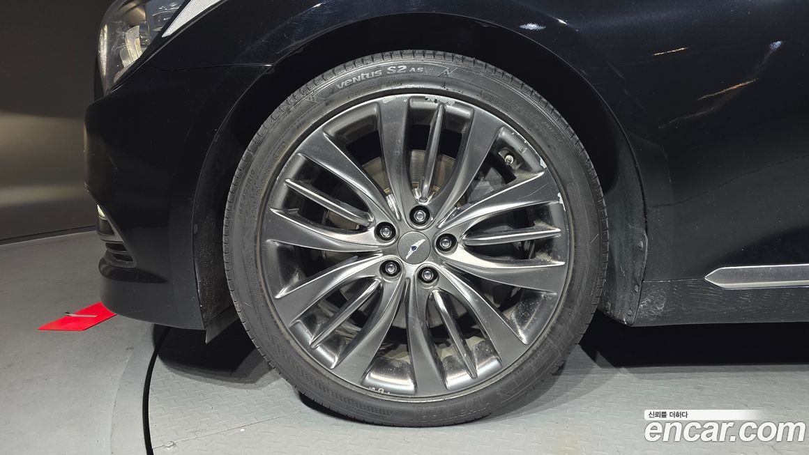 Hyundai Genesis 2016