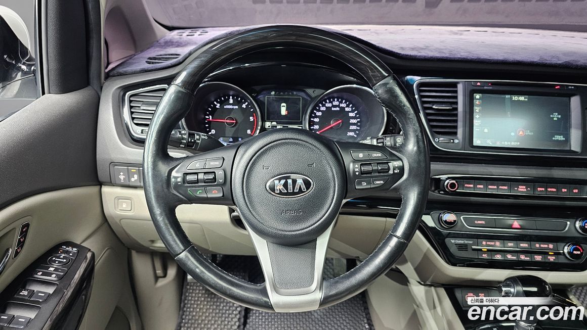 Kia Canival 2016