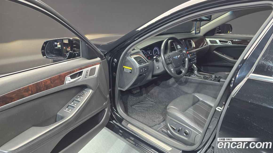 Hyundai Genesis 2016