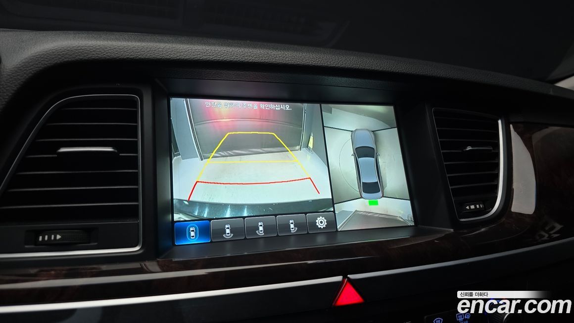 Hyundai Genesis 2016