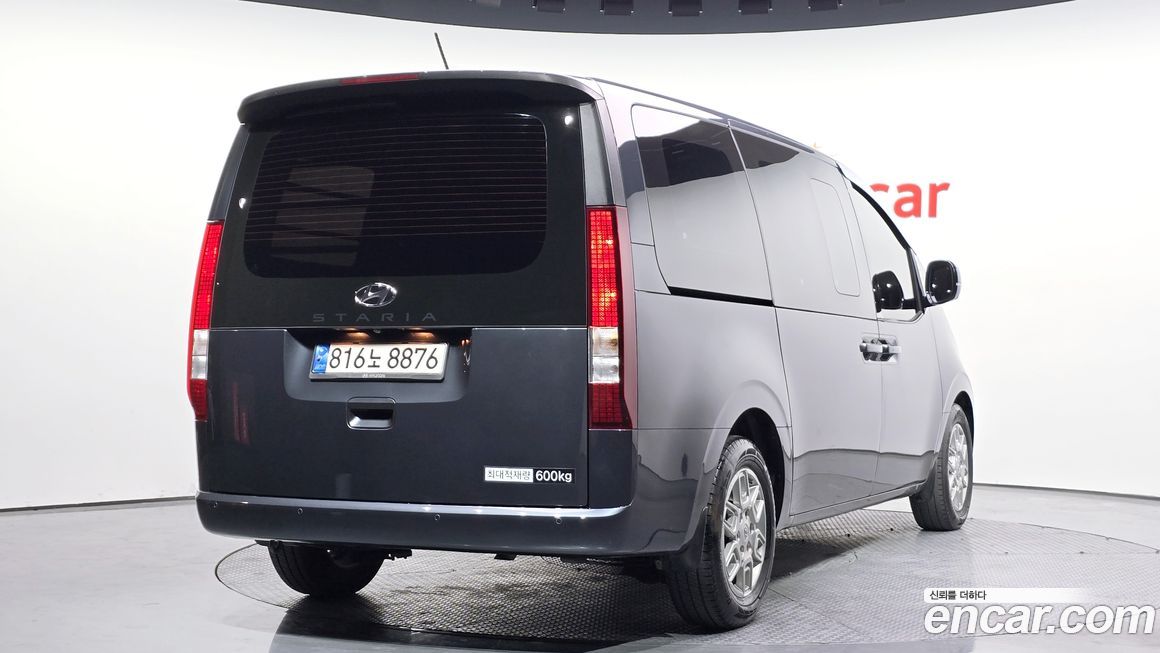 Hyundai Staria 2023