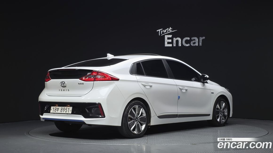 Hyundai Ioniq 2016