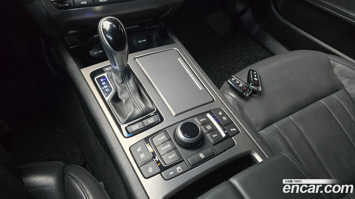 Hyundai Genesis 2016