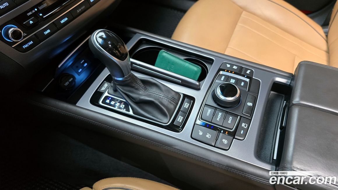 Hyundai Genesis 2016