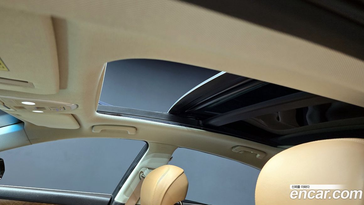 Hyundai Genesis 2016