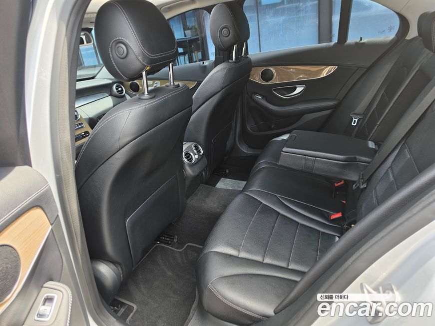 Mercedes-Benz C-Class 2017