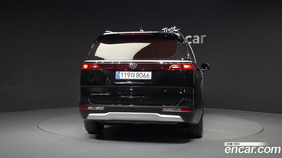 Kia Canival 2021