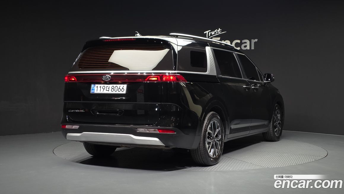 Kia Canival 2021