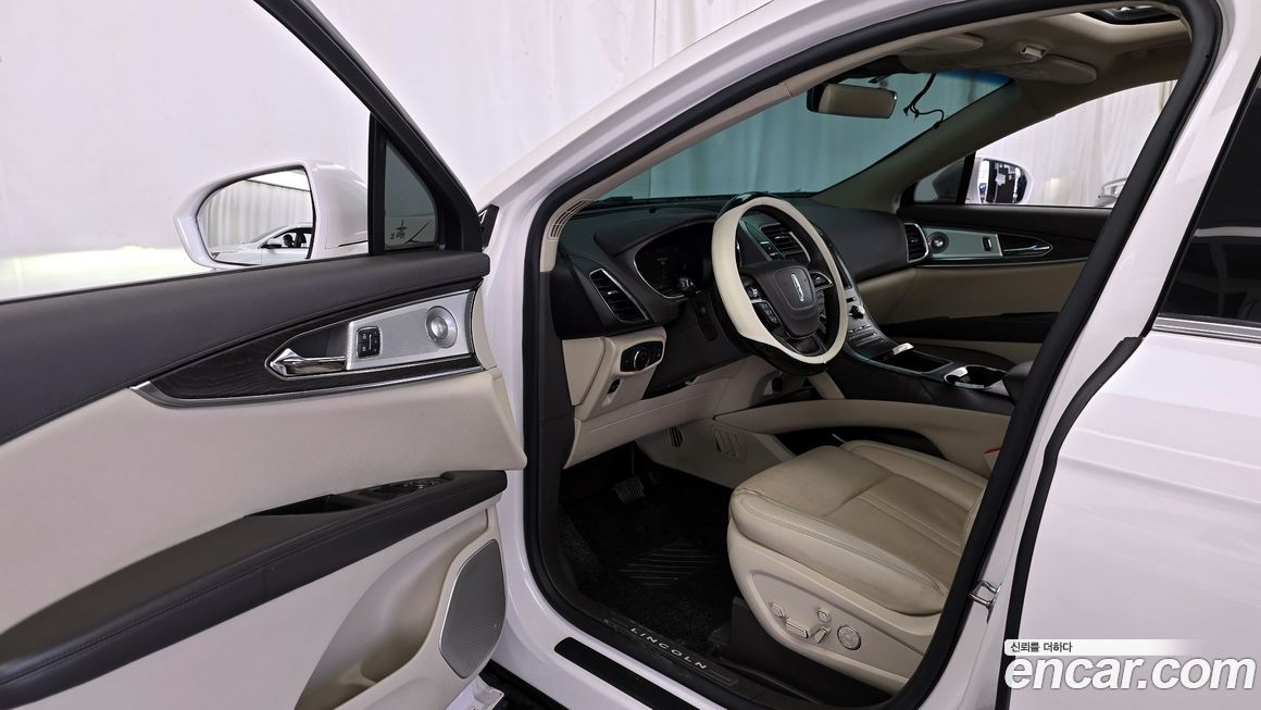 Lincoln Nautilus 2019