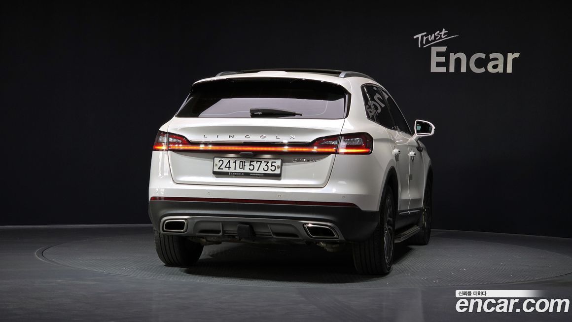 Lincoln Nautilus 2019