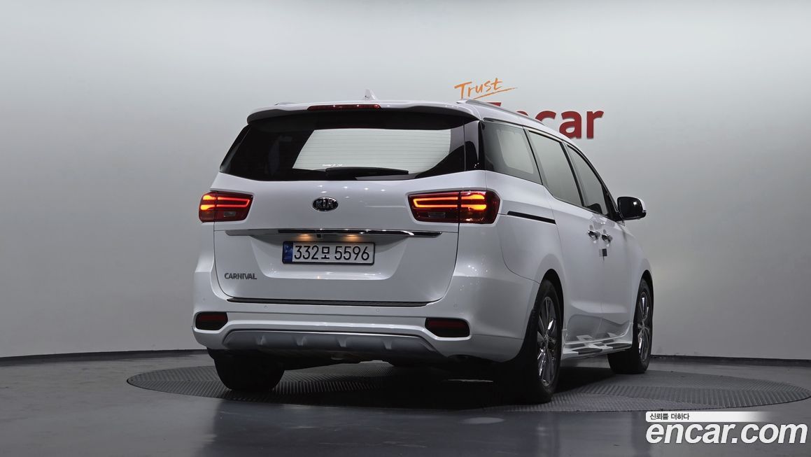 Kia Canival 2019