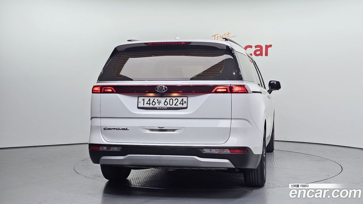 Kia Canival 2021