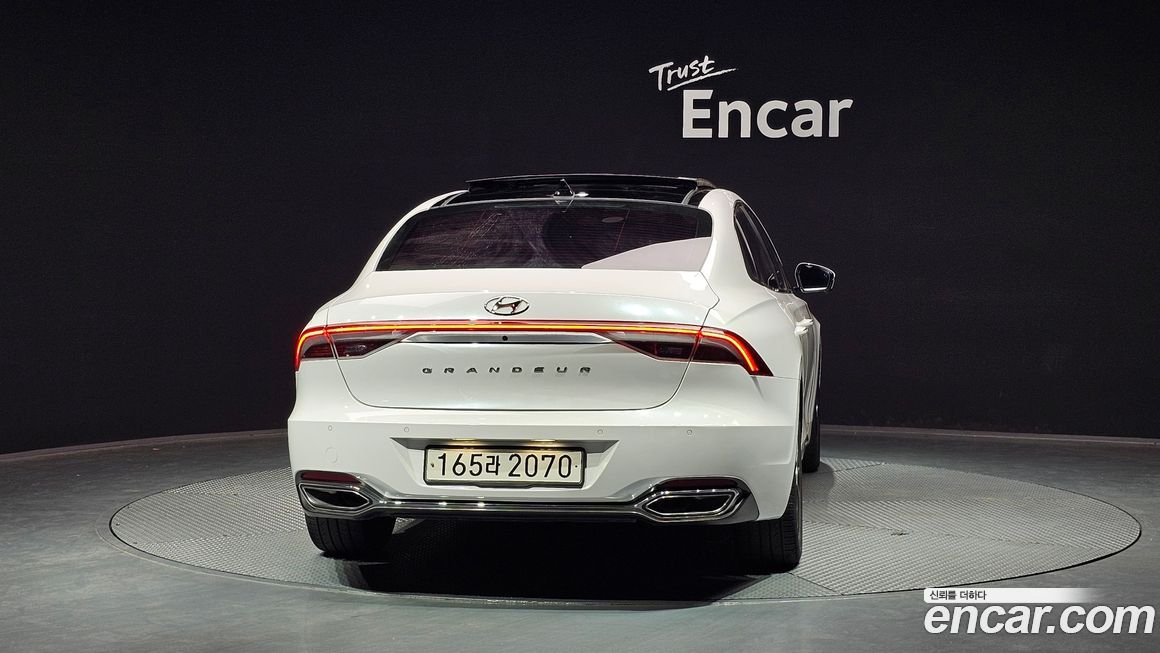 Hyundai Grandeur 2022